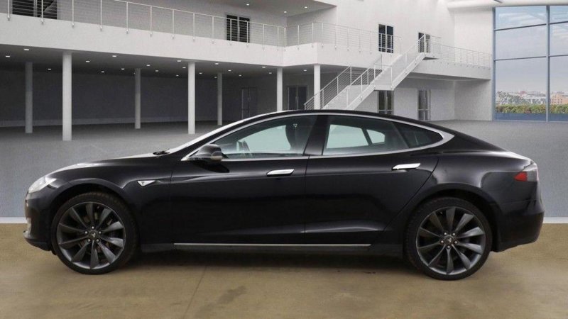 TESLA MODEL S