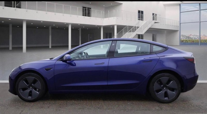 TESLA MODEL 3
