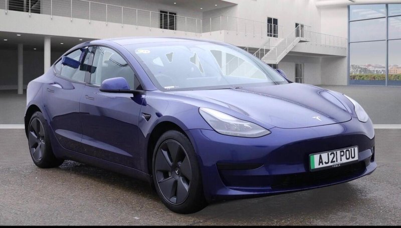 TESLA MODEL 3