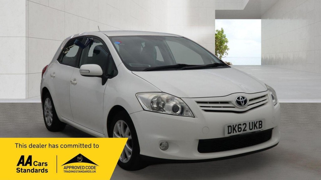 2012 Toyota Auris